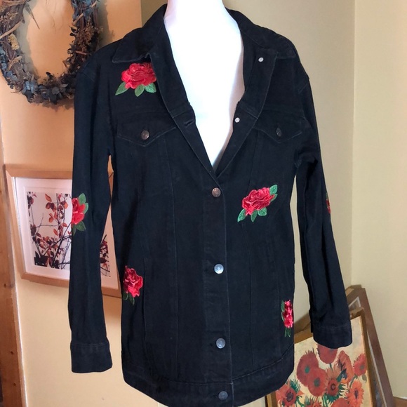 CELLO Made4You Size SMALL Rose Embroidered Denim Black Jean Jacket $74 NEW - Picture 5 of 16